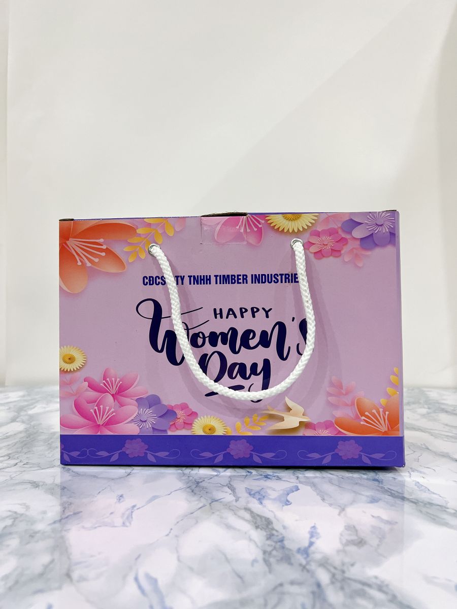 hộp-carton-làm-quà-tặng-doanh-nghiệp
